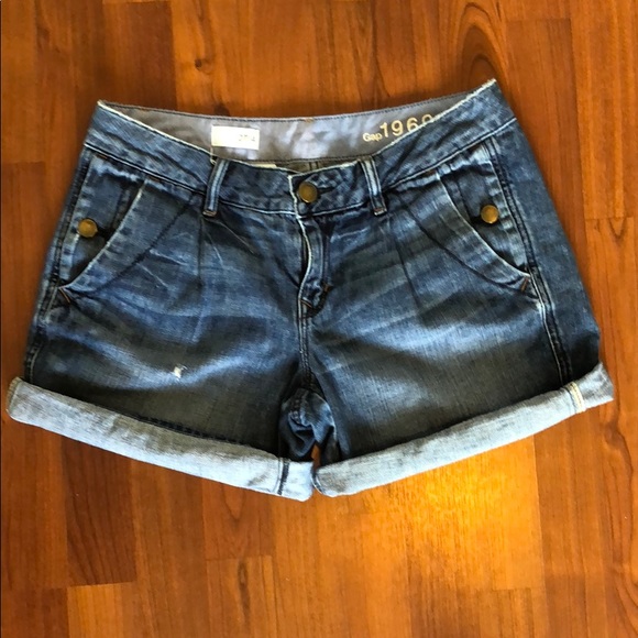 Gap Denim Shorts - Picture 2 of 7